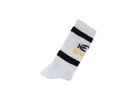 NEVER GIVE UP SOCKS